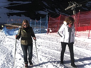 54-Regina und Eveline.jpg 54-Regina und Eveline.jpg